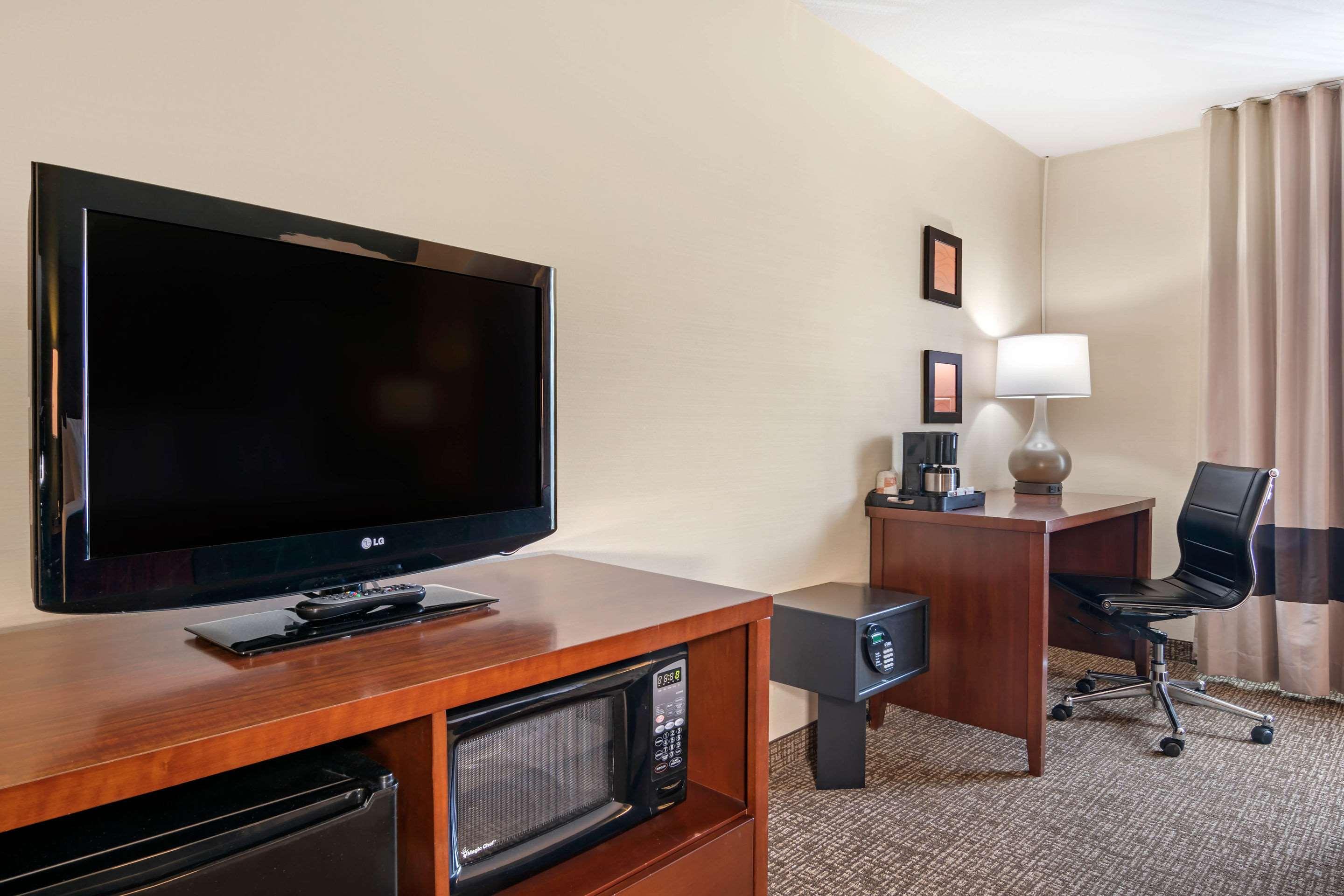 Comfort Inn & Suites Сейлем Екстер'єр фото